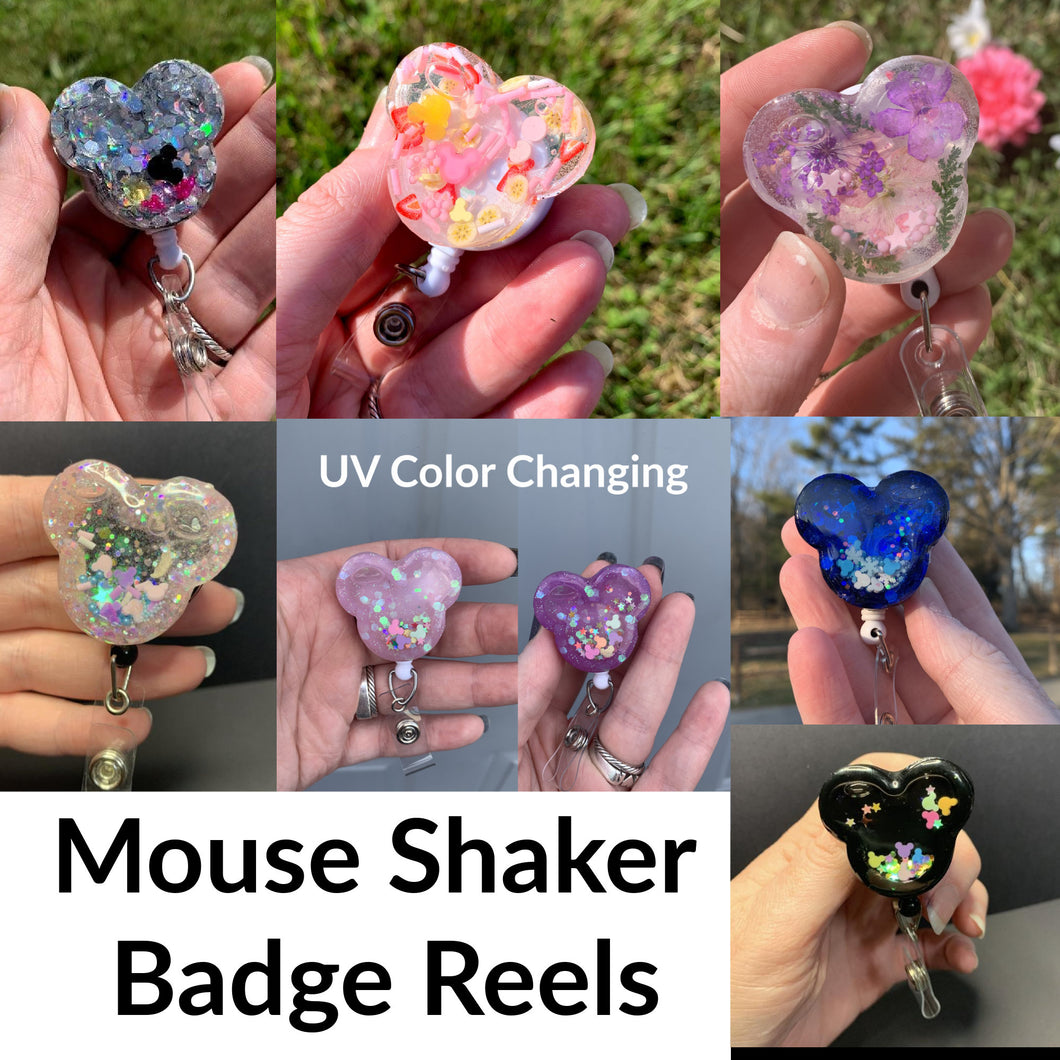 Shaker Mouse Head Badge Reel
